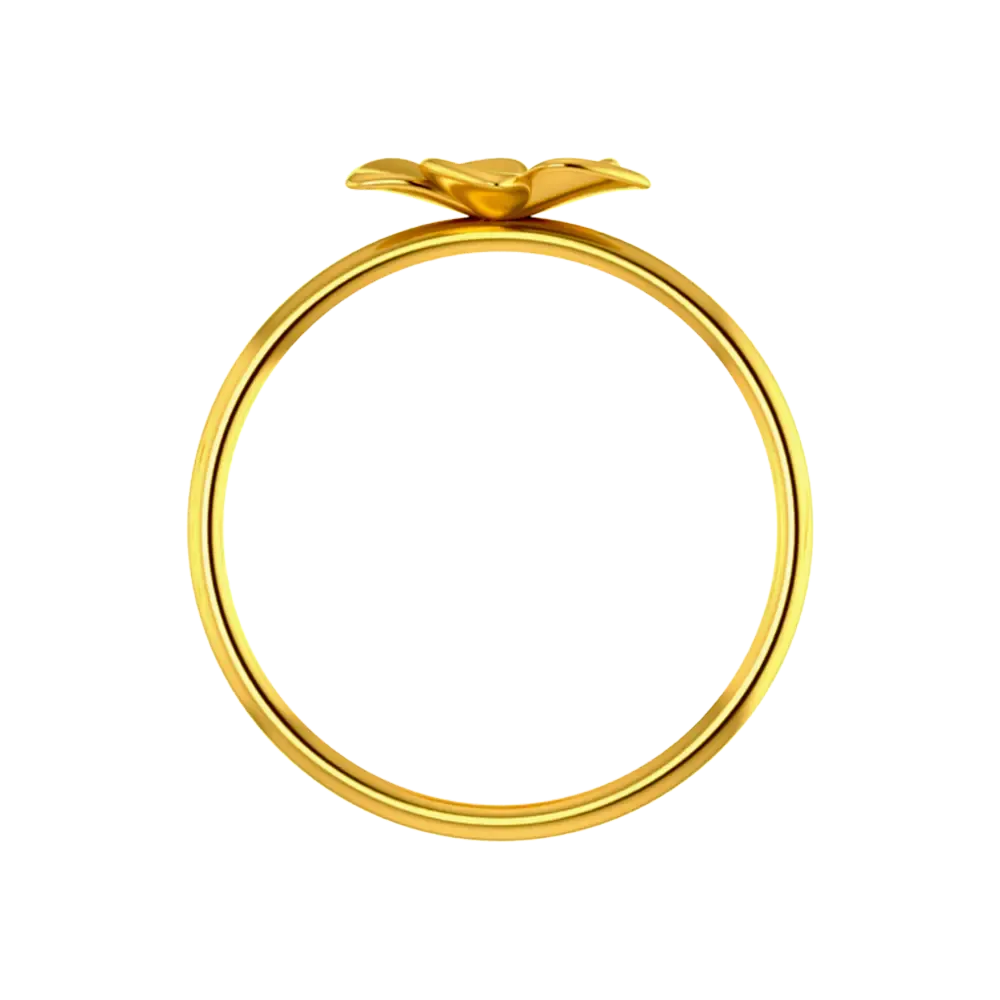 18k Gold Ring With A Floral Design On Top