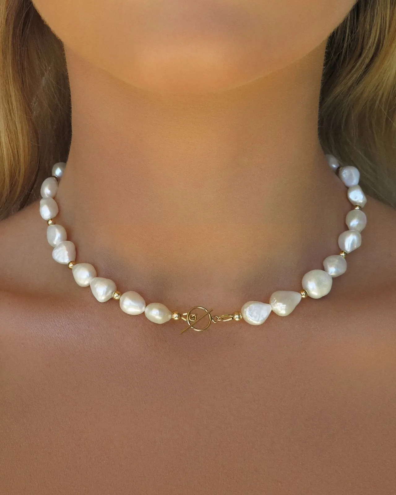 Azalia Freshwater Pearl Necklace