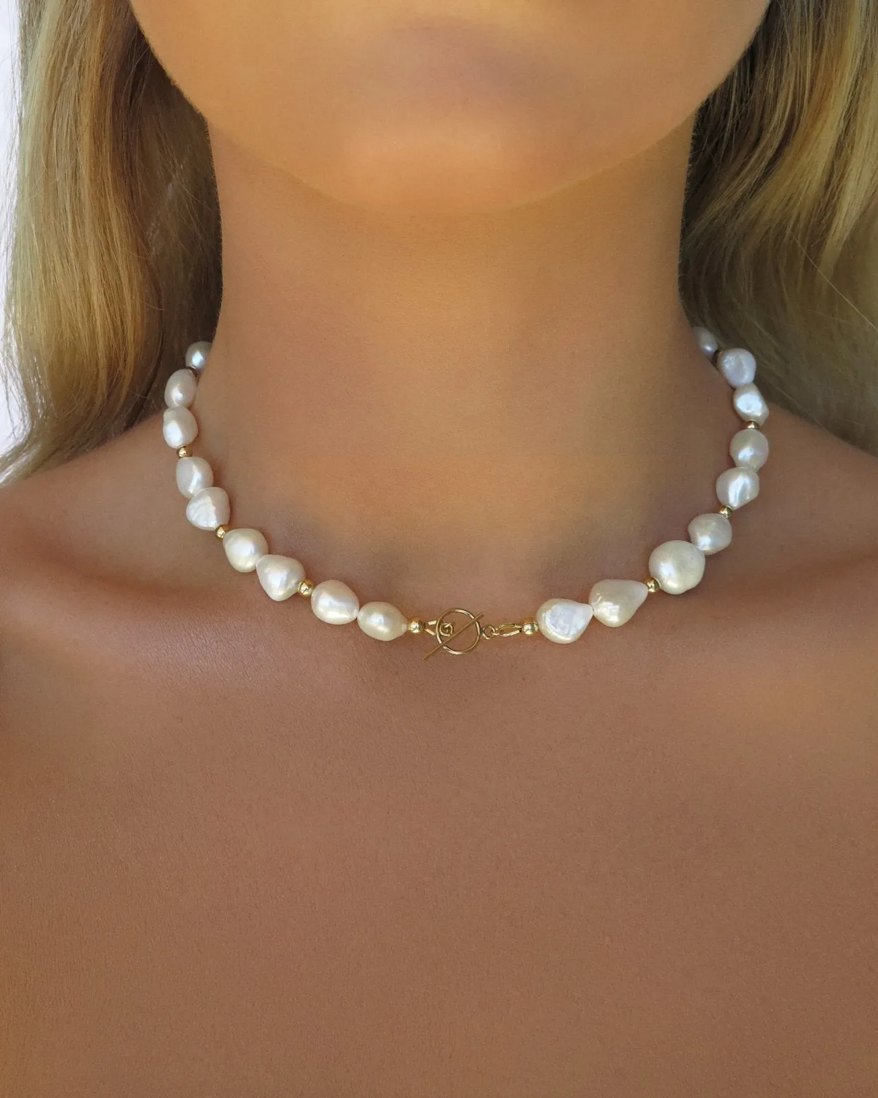 Azalia Freshwater Pearl Necklace