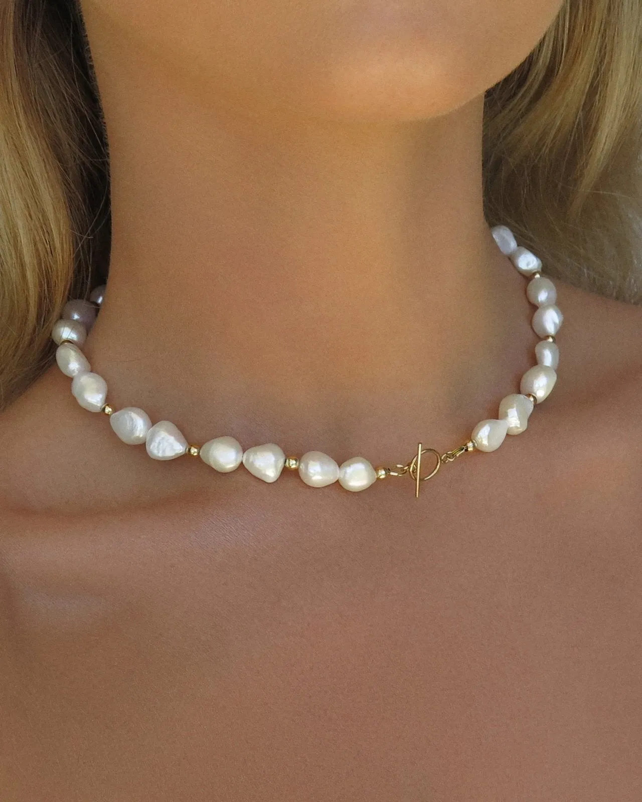 Azalia Freshwater Pearl Necklace