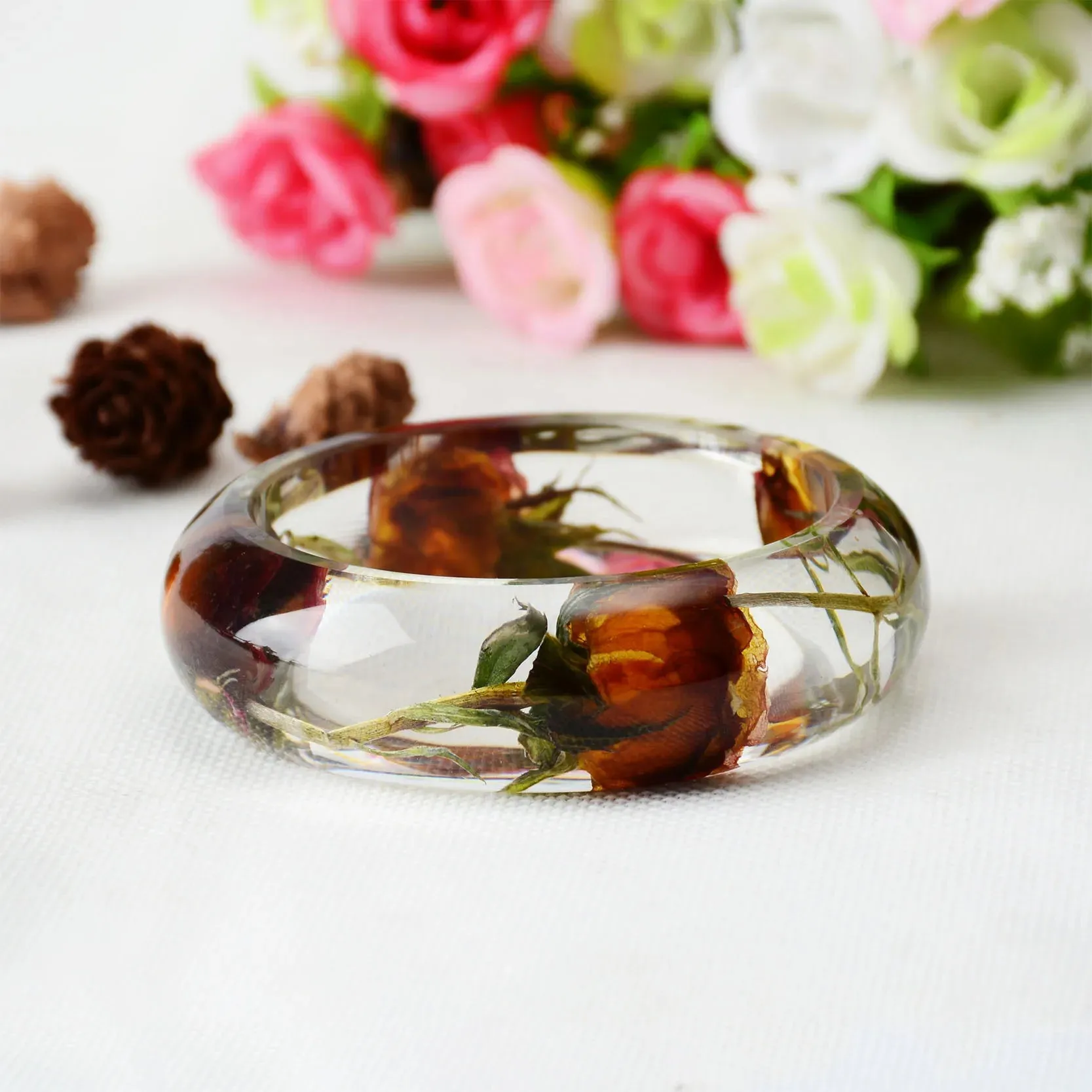 TEEK - Transparent Resin Real Dried Floral Bracelet