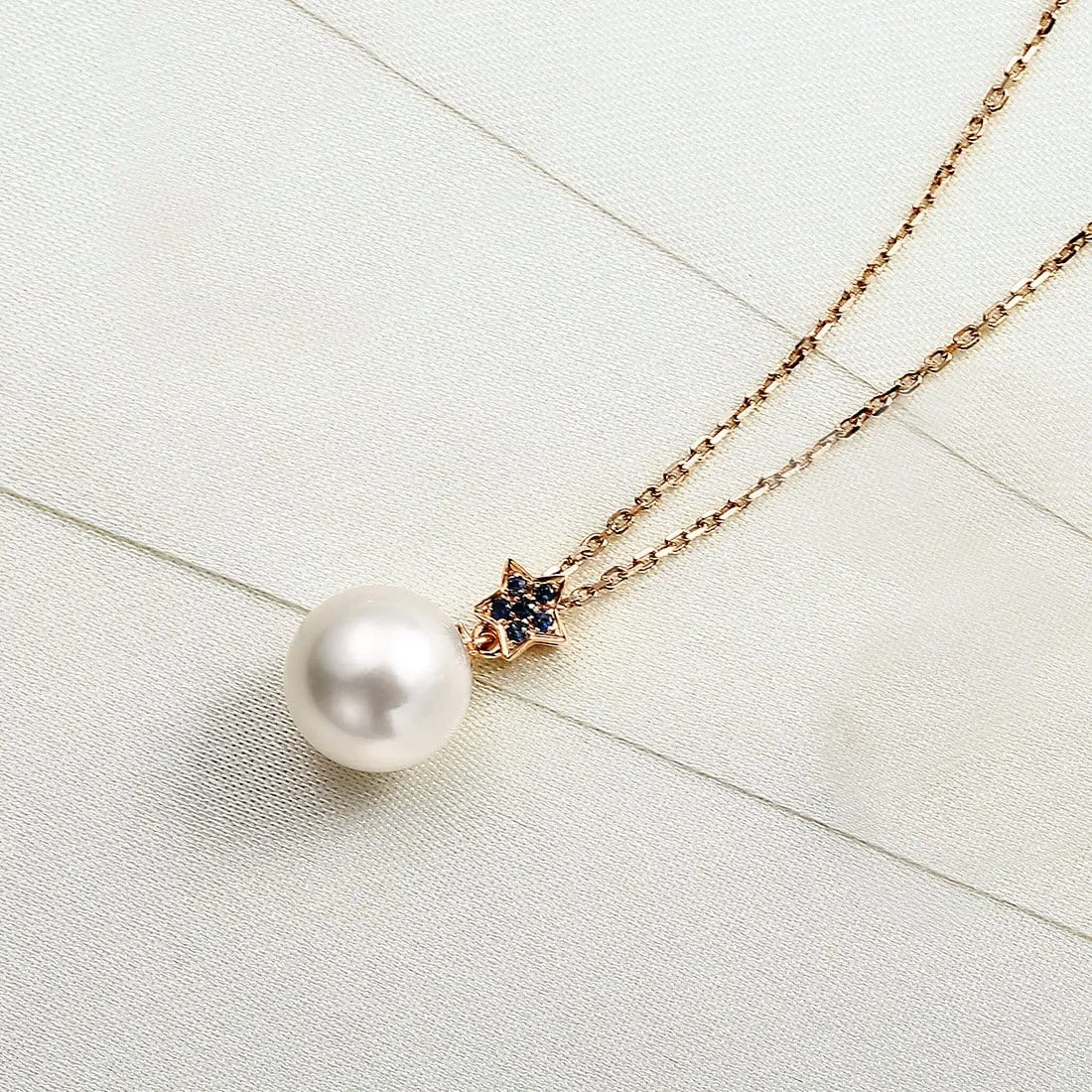 The "Starry Night" Akoya Pearl Pendant 18k Gold Necklace