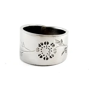 Vintage Wood Dale Sunflowers Stainless Steel Spoon Ring